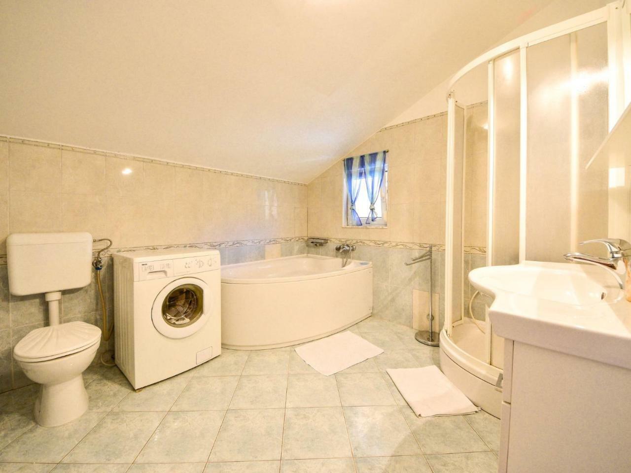 Apartment Olga-5 By Interhome Banjol Esterno foto